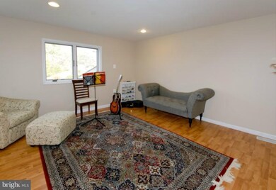 14717 Seneca Castle Ct, Gaithersburg, MD 20878 - photo 5