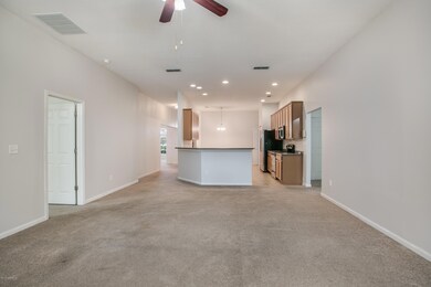 006_Family Room