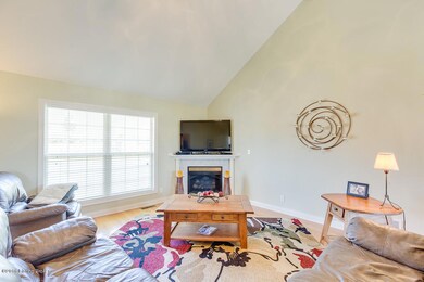 552 Highland Springs Dr, Mount Washington, KY 40047 - photo 6