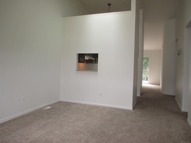 35907 Fierimonte Dr unit 4, Clinton Township, MI 48035 - photo 4