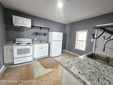 125 River St unit 2, Olyphant, PA 18447 - photo 3