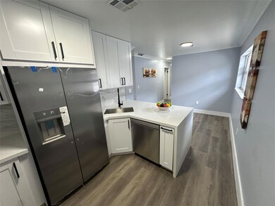 814 SW 12th Place, Fort Lauderdale, FL 33315 - photo 6