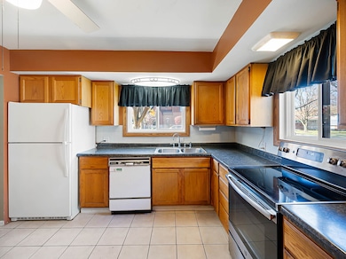 199 S Linden Ave, Elmhurst, IL 60126 - photo 7