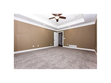 5012 Cooks Creek Ln, Sellersburg, IN 47172 - photo 4