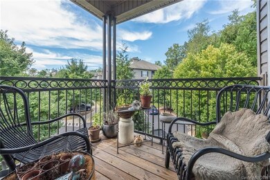 431 Appeldoorn Cir unit 431, Asheville, NC 28803 - photo 2