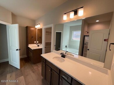 305 Hidden Meadows Dr, Lafayette, LA 70506 - photo 6