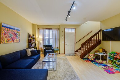 38 S Gardens Way, Fitchburg, WI 53711 - photo 5