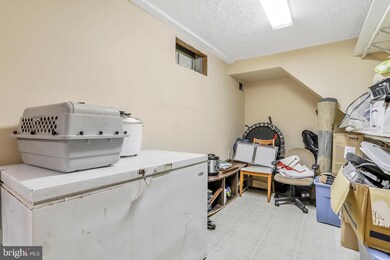 219 Meadowlark Ln, Shepherdstown, WV 25443 - photo 5