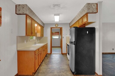 1022 Avenue B, Fredericksburg, TX 78624 - photo 5