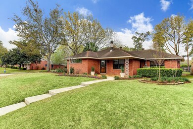 6403 Cindy Ln, Houston, TX 77008 - photo 2