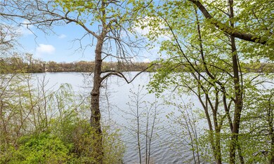 64 Crescent St, Providence, RI 02907 - photo 3