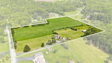 Aerial View/Approx Lot Lines