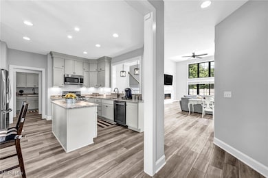 8761 Windfall Ct, North Royalton, OH 44133 - photo 7