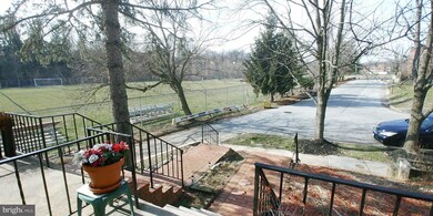 385 Marydell Rd, Baltimore, MD 21229 - photo 4