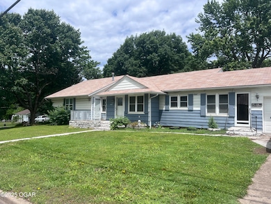 1005 E 13th St, Carthage, MO 64836 - photo 2