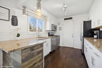 1N068 Darling St, Carol Stream, IL 60188 - photo 7