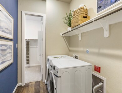 1934 Hickory St, Tomball, TX 77375 - photo 4