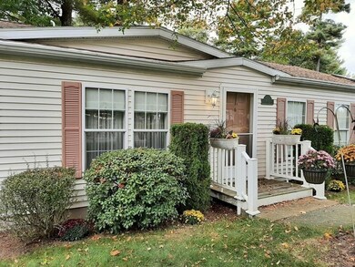 2101 Oak Point Dr, Middleborough, MA 02346 - photo 2