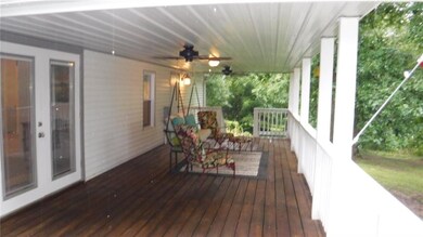 10836 E Arrowhead Dr, Bloomfield, IN 47424 - photo 2