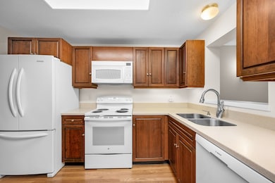 50 John Hall Cartway unit 50, Yarmouth Port, MA 02675 - photo 6