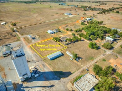 Property lines are approximate.