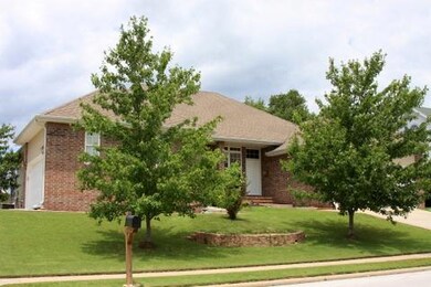 691 E Kings Carriage Blvd, Nixa, MO 65714 - photo 2