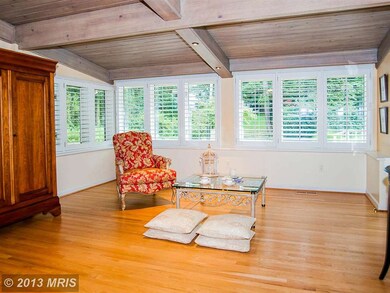 3525 Glenbrook Rd, Fairfax, VA 22031 - photo 7