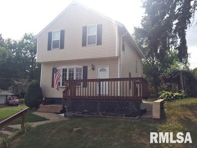 904 Belmont St, Davenport, IA 52804 - photo 2