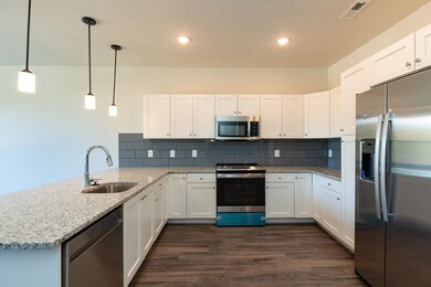 2421 Gathering Square Ct, Fuquay-Varina, NC 27526 - photo 7