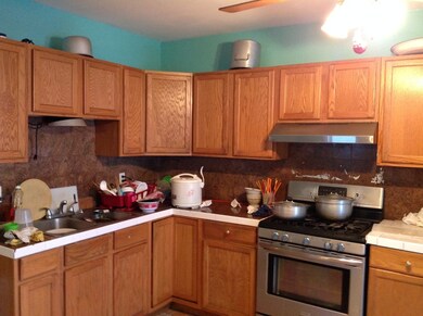 41 Royal St, Lowell, MA 01851 - photo 6