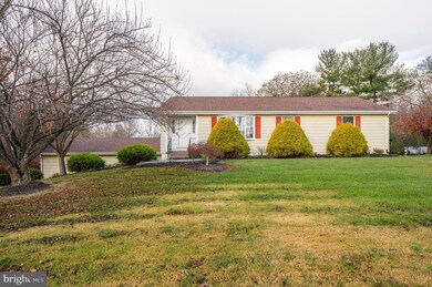 1217 Henshaw Rd, Bunker Hill, WV 25413 - photo 3