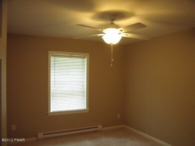 137 Timber Ridge Dr, Hawley, PA 18428 - photo 5