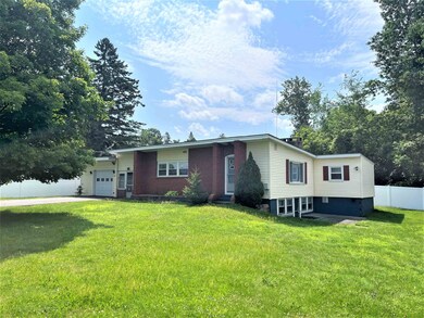 162 Blake St, Newport, VT 05855 - photo 2