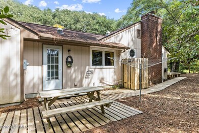 114 Cedar deck and shower