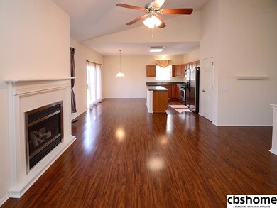 2105 Lakewood Dr, Papillion, NE 68046 - photo 6