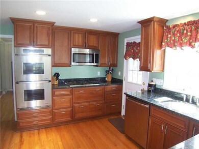 Kitchen. Dacor convection ovens and cooktop, Bosch