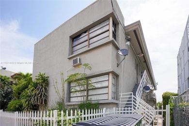 8321 Crespi Blvd unit 2, Miami Beach, FL 33141 - photo 3