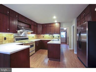 237 Forrest Dr, Chalfont, PA 18914 - photo 5