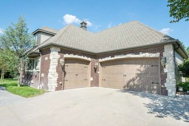 3 car garage