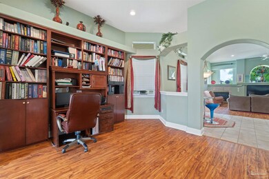 4105 Bamboo Dr, Pensacola, FL 32526 - photo 7