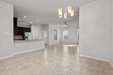 2719 Westland Ln, Pearland, TX 77581 - photo 3