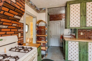 1612 Main St, Cedar Falls, IA 50613 - photo 6