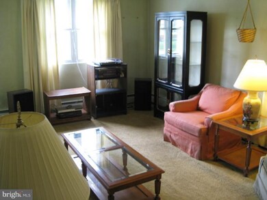 902 Edgerly Rd, Glen Burnie, MD 21060 - photo 2