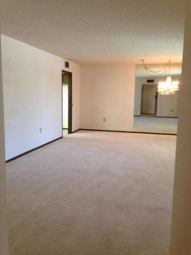 Formal Living /Dining room