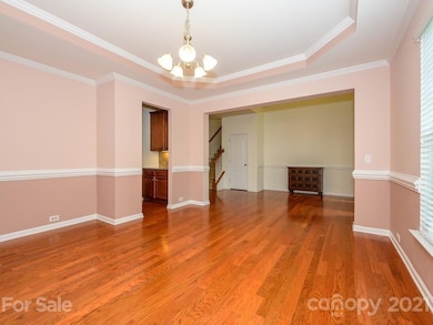 Dining Room w/Butler's Pantry
