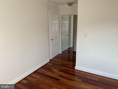 2305 Farrington Ave unit 302, Alexandria, VA 22303 - photo 4