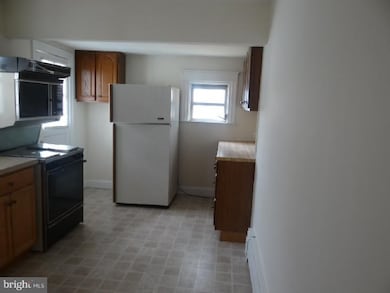 117 E Chelton Rd, Brookhaven, PA 19015 - photo 3