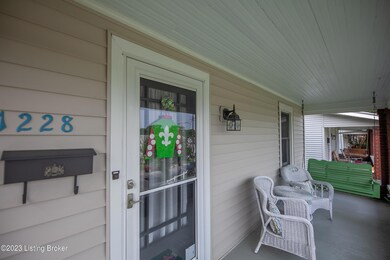 1228 Crown Ave, Louisville, KY 40204 - photo 4