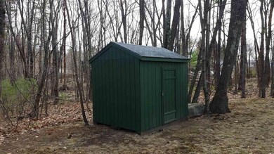 2 Brewster Rd, Derry, NH 03038 - photo 5