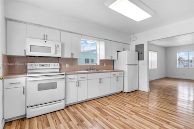 3840 SW 91st Ave unit A, Miami, FL 33165 - photo 6